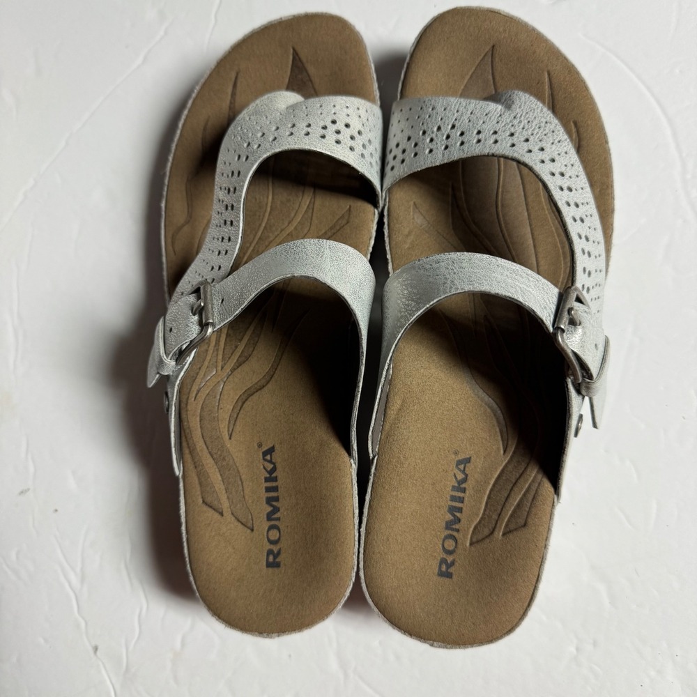 Romika Silver Metallic Sandals Comfort Thong Buckle Adjustable Size 37‎